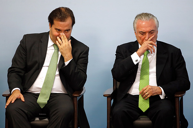 O presidente da Câmara, Rodrigo Maia, e o presidente da República, Michel Temer, em evento em junho
