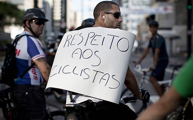 Ciclistas protestam na avenida Paulista