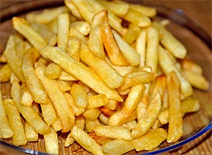 Justiça derruba alertas e vetos em propaganda de alimento gorduroso