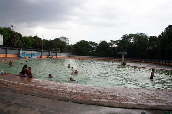 Piscinas públicas de SP ficam interditadasàs vésperas do ver u00e3o BOL Notícias Loja Artesanato Uberlandia ~ Piscinas públicas de SP ficam interditadasàs vésperas do ver u00e3o BOL Notícias