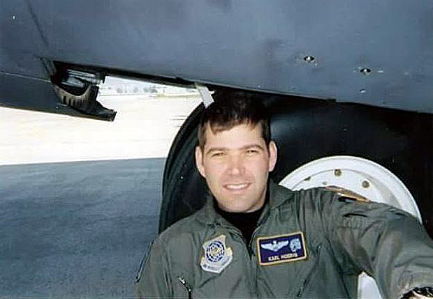 Ex-piloto serviu nas guerras do Iraque e Afeganistão 