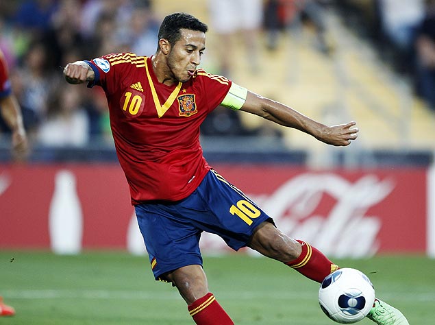 O meia Thiago Alcântara em partida pela seleção espanhola