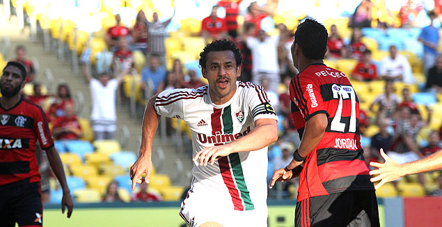O atacante Fred comemora gol do Fluminense sobre o Flamengo, no Maracanã