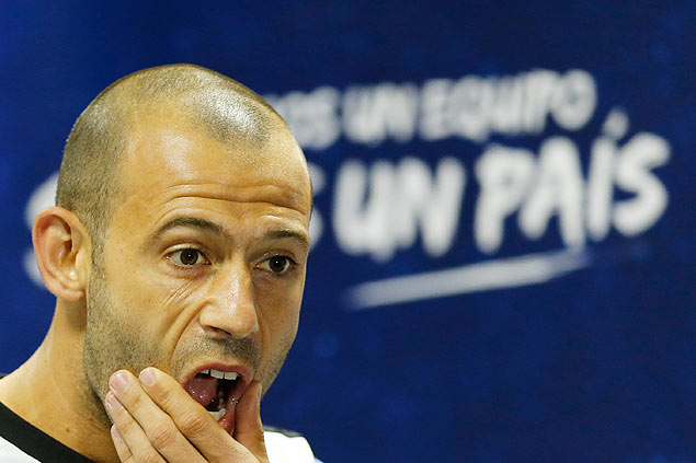 Cansado de 'comer merda', Mascherano é o coração da Argentina - 07/07 ...