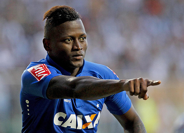 Riascos consegue liminar na Justiça  e está livre para atuar por outro clube