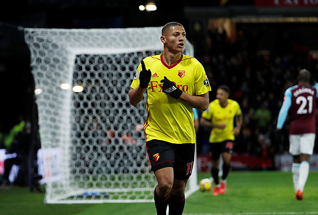 Richarlison comemora gol marcado em jogo do Watford pelo Campeonato Inglês