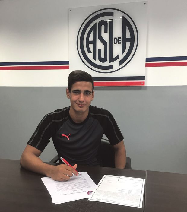 Elías Pereyra assina contrato com o San Lorenzo