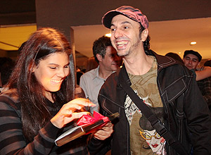 Zeca Baleiro e a filha Vitória, 12