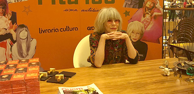 A cantora Rita Lee lança seu livro "Rita Lee: uma autobiografia" na Livraria Cultura do Conjunto Nacional, na Avenida Paulista, em São Paulo (SP), nesta quarta-feira (16). Foto: Bruno Poletti/Folhapress ********EXCLUSIVO MONICA BERGAMO************ ***DIREITOS RESERVADOS. NÃO PUBLICAR SEM AUTORIZAÇÃO DO DETENTOR DOS DIREITOS AUTORAIS E DE IMAGEM***