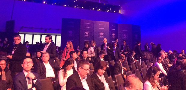 Tapumes ´fecham´ fileiras de assentos para disfarçar não lotação da plateia em discurso de Michel Temer no Forum Econômico Mundial, em Davos, Suíça