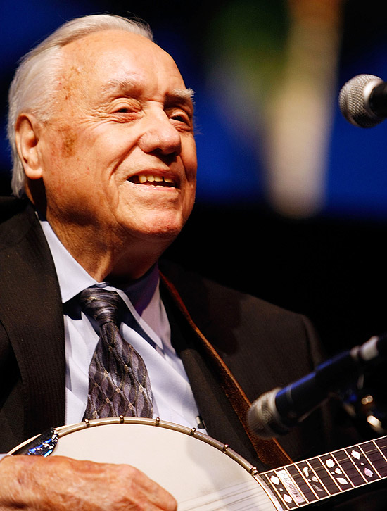 Earl Scruggs, lenda do banjo e do bluegrass, morre nos EUA - 29/03/2012 ...