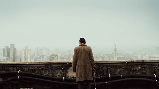 Daniel de Oliveira como Hiroito de Moraes Joanides em cena do filme "Boca"