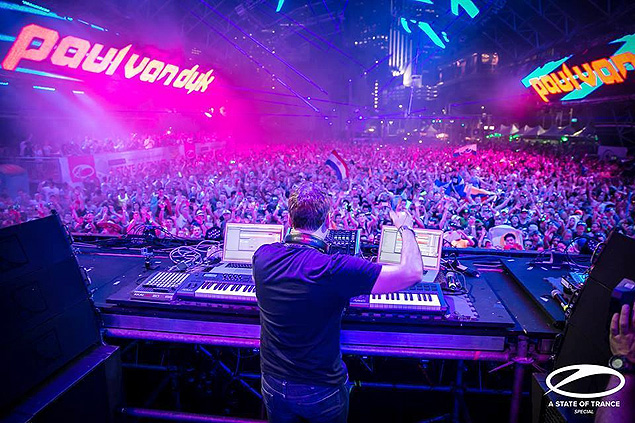O Papel do DJ nos Festivais de Msica Eletrnica --- Paul Van Dyk no Ultra Miami de 2013 (Foto via Facebook)