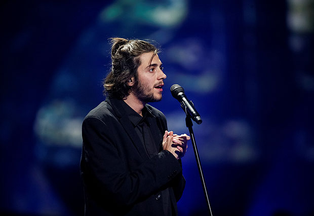 O cantor português Salvador Sobral, um dos favoritos no Eurovision com a canção 'Amar Pelos Dois