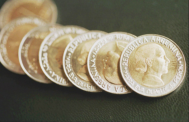 Moeda de 1 peso, com a efgie de Evita, lanada em 1997, em comemorao aos 50 anos do voto feminino