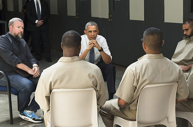Uma Entrevista com o Obama Sobre Reforma Prisional nos EUA