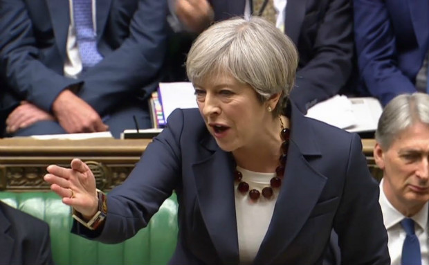 A primeira-ministra Theresa May fala na House of Commons, em Londres, em abril