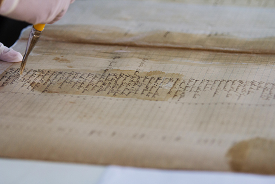 Documento do porto da cidade no setor de restauração, um dos poucos a ter ar condicionado