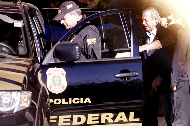 O ex-ministro José Dirceu é preso pela PF em Brasília, durante nova fase da Operação Lava Jato