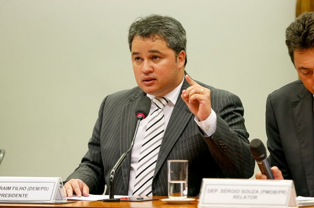 BRASILIA, DF, BRASIL, 03-02-2016, 13h00: O dep. Efraim Filho (DEM-PB) preside a sessão da CPI dos fundos de pensão 