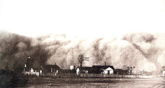 Imagem registrada em 1894 de Midland, cidade do Texas afetada pelo "Dust Bowl"