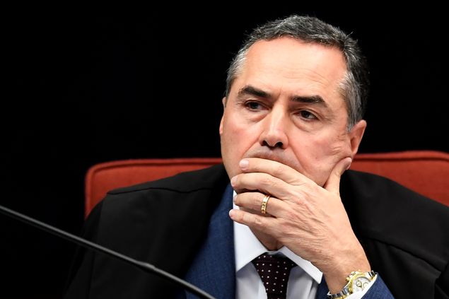 Brazilian Judge Luis Roberto Barroso attends a session of the Federal Supreme Court on June 20, 2017 in Brasilia. The court is considering a new arrest warrant against secluded senator Aecio Neves of the Brazilian Social Democracy Party (PSDB), who is accused of having received bribes from the owners of meat processing global giant JBS.