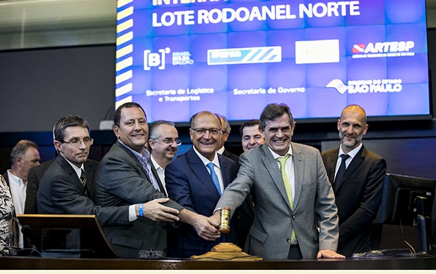 O governador Geraldo Alckmin participa do leilão de concessão do trecho norte do Rodoanel, na B3 (Bolsa de São Paulo), nesta quarta