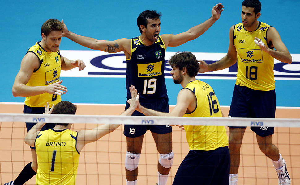 Liga Mundial de Vôlei Brasil x Sérvia 23/07/2010 Esporte