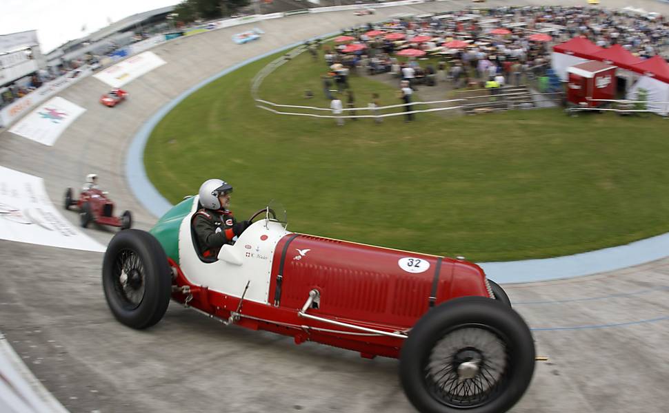 Carros de corrida antigos - 27/07/2010 - Esporte - Fotografia - Folha de  S.Paulo