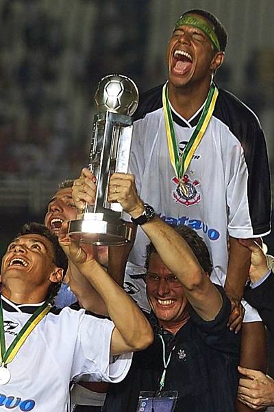 Mundial de 2000, iniciado há 20 anos e vencido pelo Corinthians