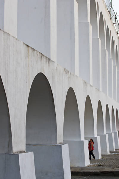 Com restauração do arcos da Lapa, descobriu-se que a estrutura original é feita de pedra, areia e cal