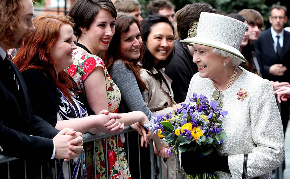 Rainha Elizabeth 2ª  visita a Irlanda