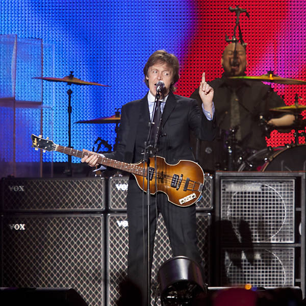 Paul McCartney mostra vigor durante show no RJ - 16/12/2023 - Ilustrada -  Folha