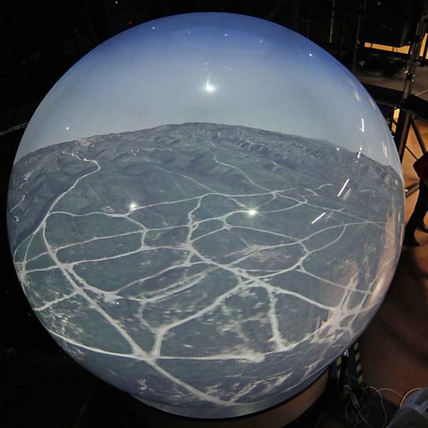 Simulador de voo para aviões reproduz visão de 360 graus