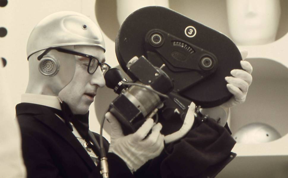 Woody Allen na direção do filme "O Dorminhoco", lançado em 1973