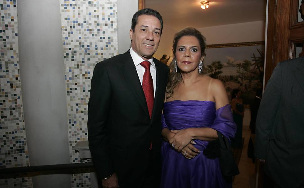 O treinador e a mulher, Josefa, no casamento do jogador chileno Maldonado