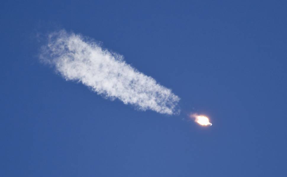 Nave russa Soyuz parte rumo à ISS