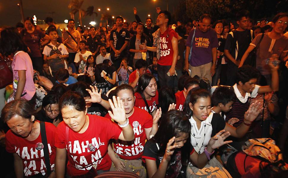 Religiosos protestam contra Lady Gaga nas Filipinas