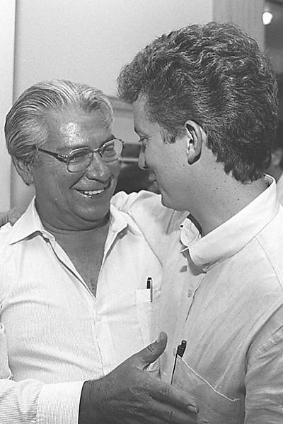 Celso Russomanno encontra Mário Covas em 1994 em encontro de deputados eleitos nas eleições daquele ano