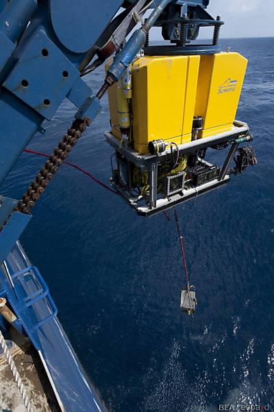 Robô submarino Remora 6000, usado para resgatar os destroços e corpos de vítimas 