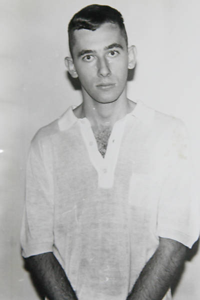O ex-ministro Carlos Minc em foto de 1970, quando esteve preso pelo regime militar