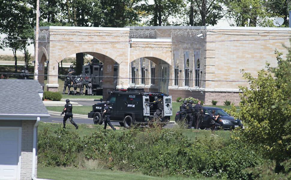 Atirador fez vítimas em templo sikh nos EUA em 2012