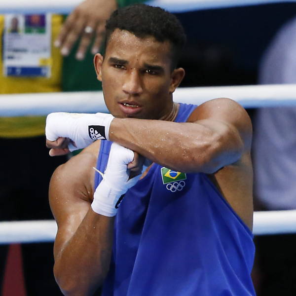 El boxeador brasileño Esquiva Falcão