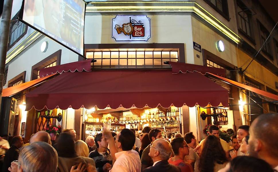 Reabertura do Bar Léo no centro de SP