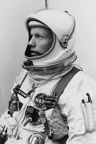 Neil Armstrong morre aos 82 anos