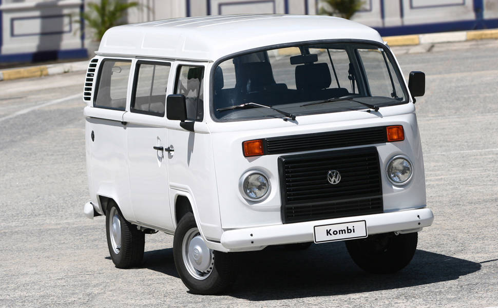 2006 - Kombi recebe motor 1.4 Total Flex