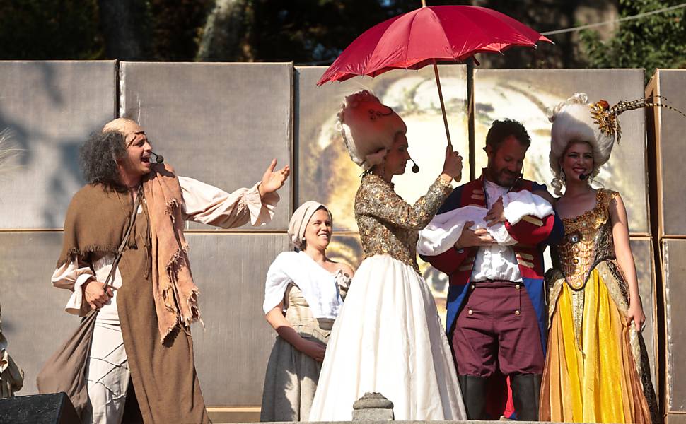 Encenação sobre o Auto da Independência no parque do Ipiranga em São Paulo
