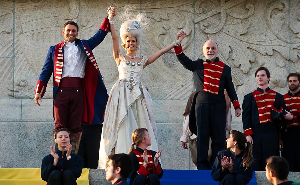 Encenação sobre o Auto da Independência chamada "Grito do Ipiranga" com os atores Murilo Rosa (Dom Pedro I), Deborah Secco (D. Leopoldina) e Renato  José Bonifácio),  no Parque da Independência, no Ipiranga em São Paulo