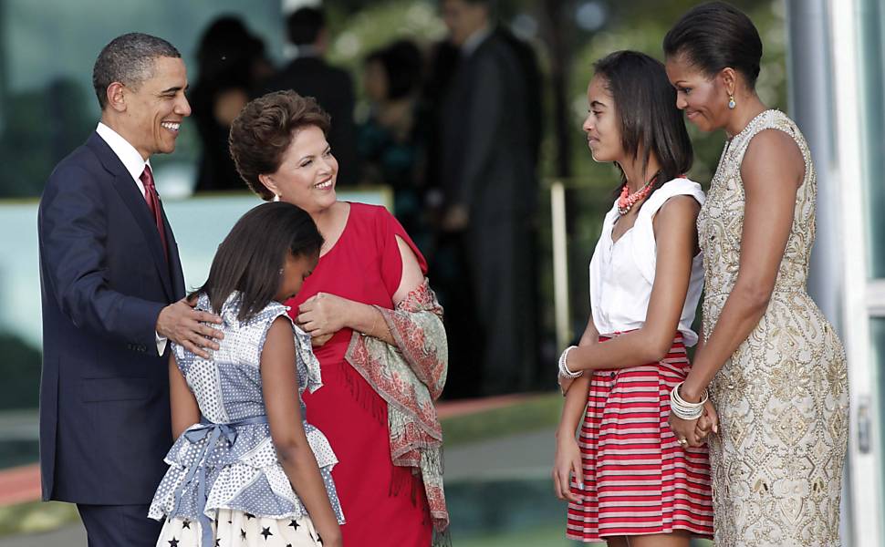 Dilma recebe a família Obama em Brasília durante visita oficial do presidente dos EUA