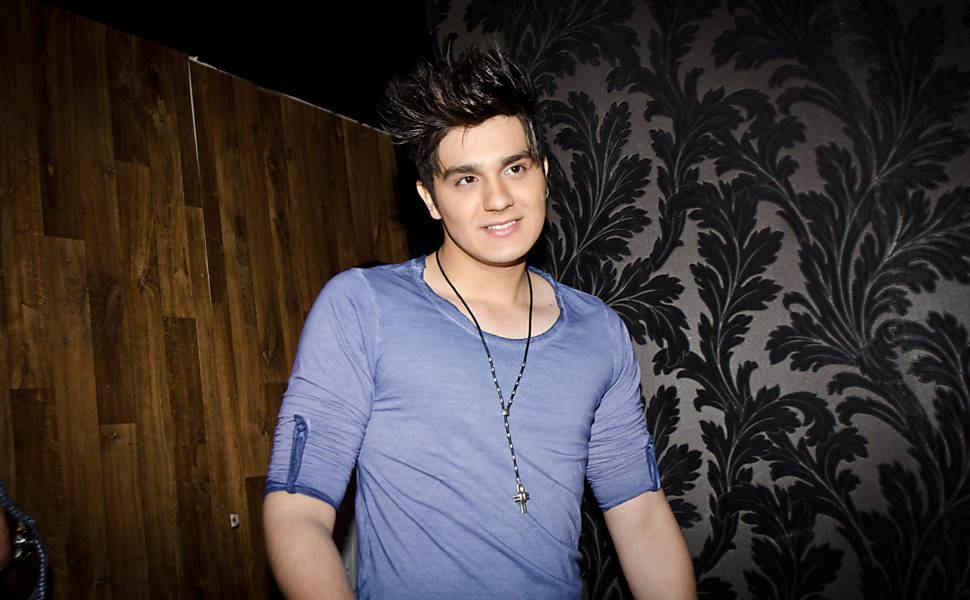 Luan Santana abre balada em SP